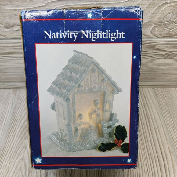 Nativity Nightlight Lamp Holy Family Jesus Porcelain Figurine Christmas Vtg - Picture 9 of 10
